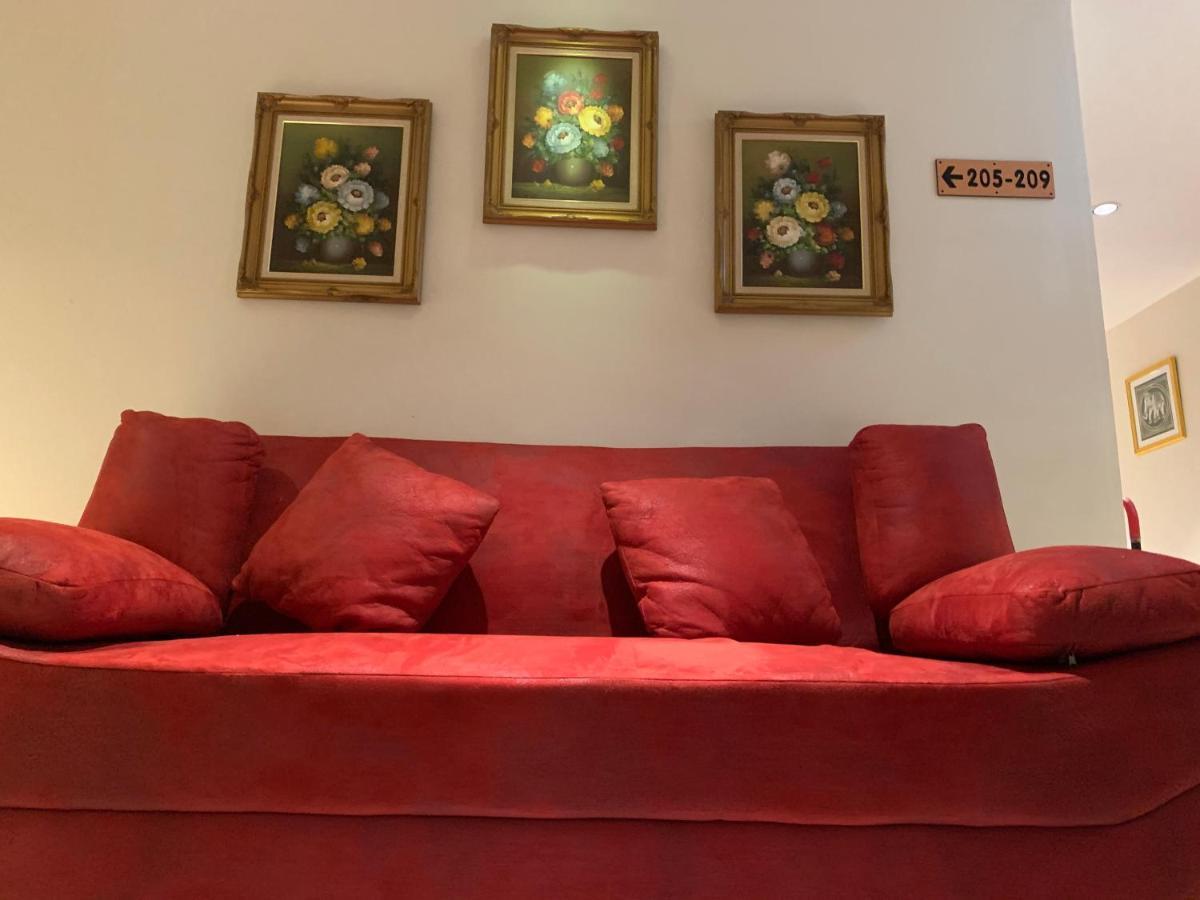 Lub Sbuy House Hotel - Sha Phuket Bagian luar foto