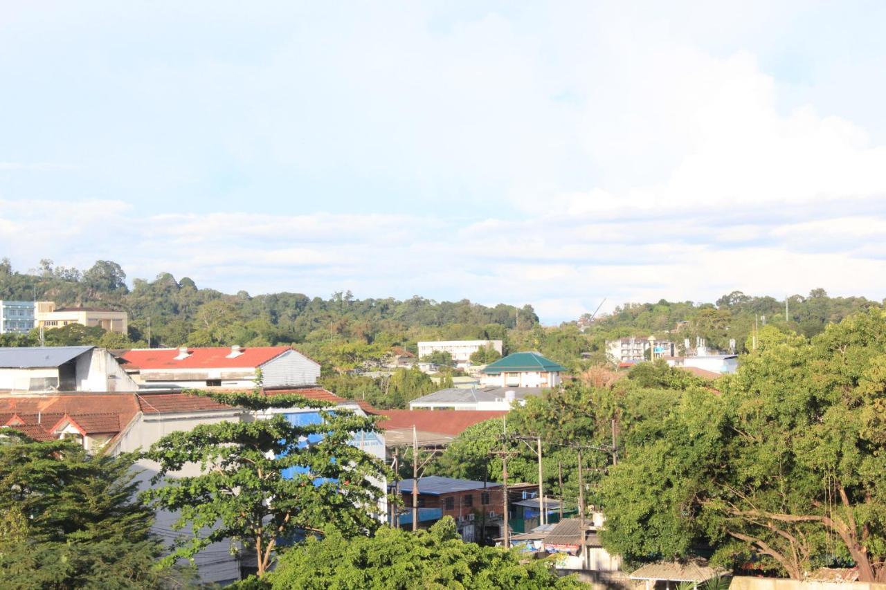 Lub Sbuy House Hotel - Sha Phuket Bagian luar foto