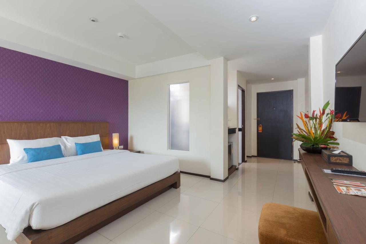 Lub Sbuy House Hotel - Sha Phuket Bagian luar foto
